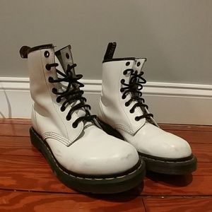 White Dr. Martens Size US 8